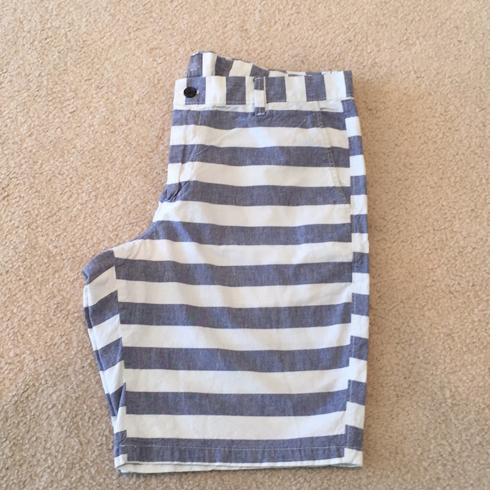 Classic Gap Khakis